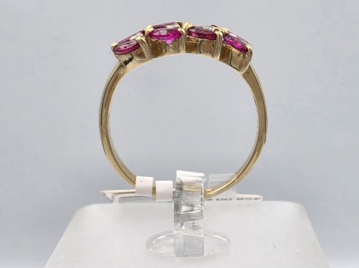 Gold ring with ruby, 2.67 g, size 17.5