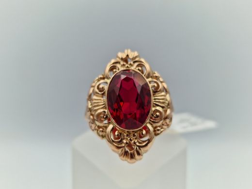 Zelta gredzens ar koraļļi, 7.29 g, izm. 18.5