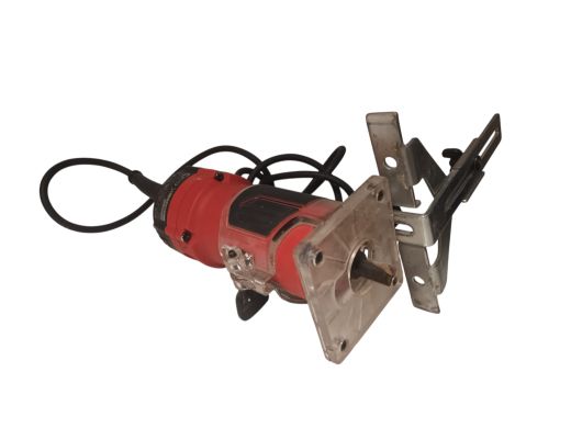 Makita M3700