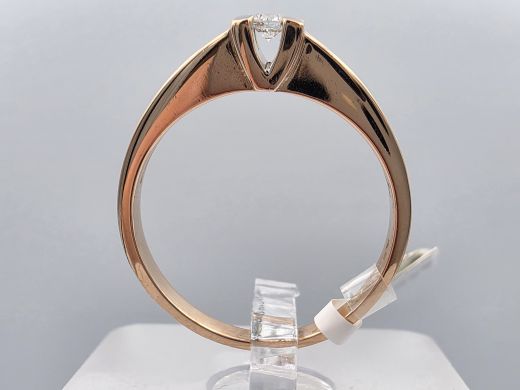 Gold ring with diamond, 3.64 g