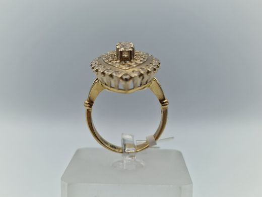 Zelta gredzens ar briljantu, 8.47 g, izm. 19