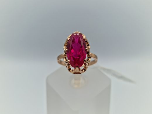 Zelta gredzens ar koraļļi, 3.86 g, izm. 17