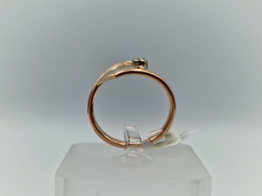 Zelta gredzens ar briljantu, 3.23 g, izm. 17.5