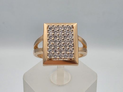 Золотое кольцо с цирконом, 4.3 г, разм. 17