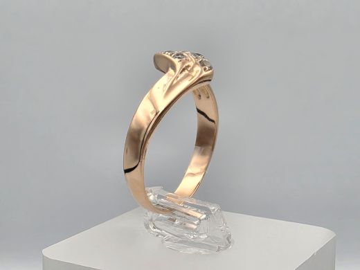 Gold ring with zircon, 2.71 g, size 18