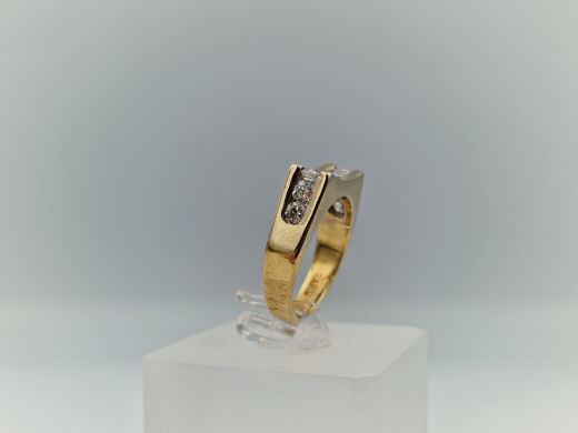 Zelta gredzens ar cirkoniju, 5.6 g, izm. 16.5