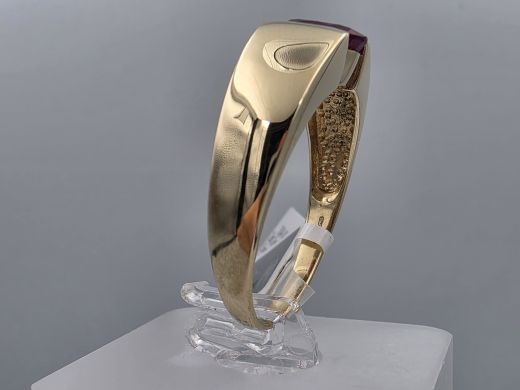 Gold ring with ruby, 4.17 g, size 21