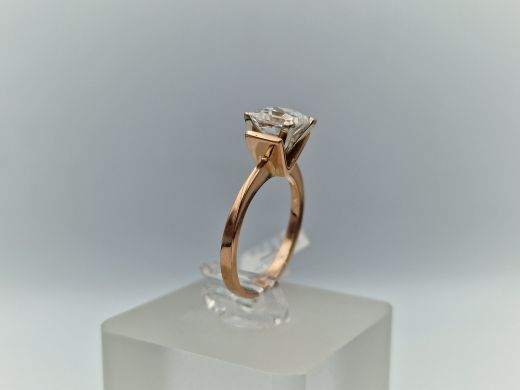 Zelta gredzens ar cirkoniju, 3.46 g, izm. 16.5