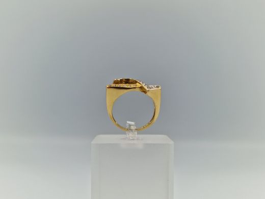 Zelta gredzens ar cirkoniju, 5.48 g, izm. 17