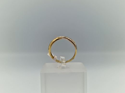 Золотое кольцо, 3.78 г, разм. 17.5