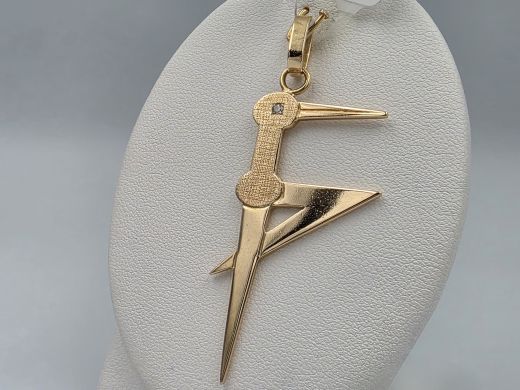 Gold pendant with diamond, 4.62 g