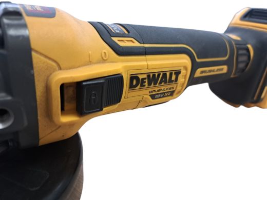 DeWALT Dcg409