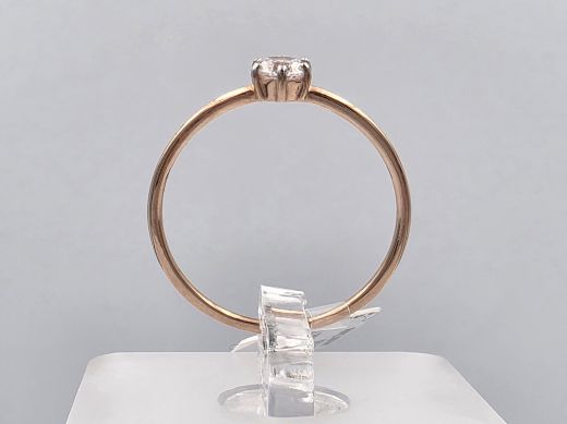 Gold ring with zircon, 0.99 g, size 17.5