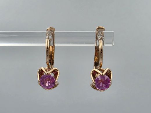 Золотые серьги с корундом, 3.63 г