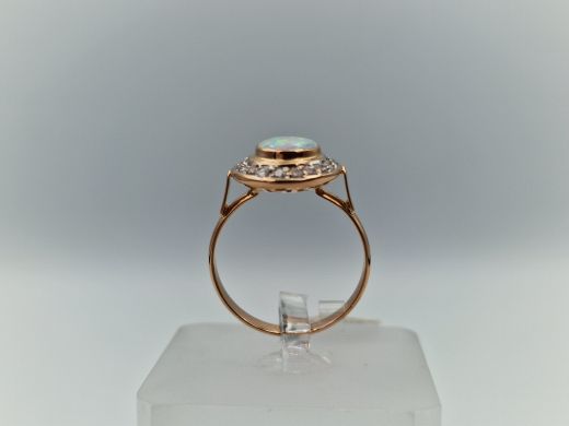Золотое кольцо с цирконом, 2.69 г, разм. 17.5
