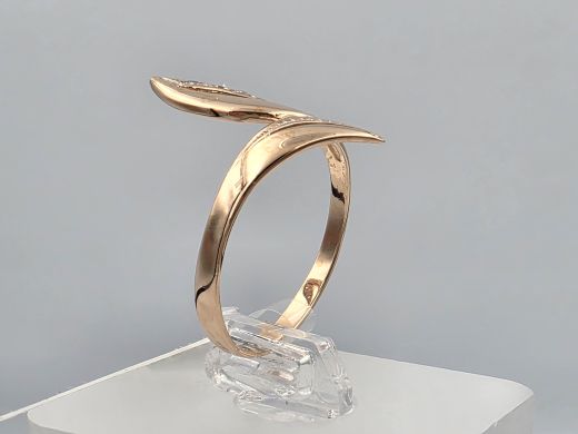 Gold ring with zircon, 2.02 g, size 18