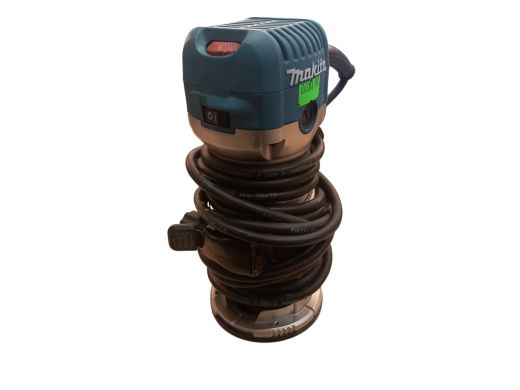 Makita RT0700C 