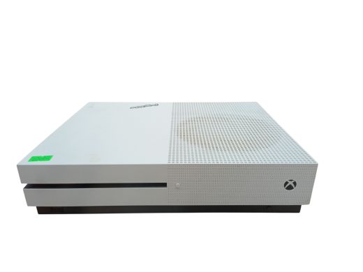 Xbox One 1681 1024 gb
