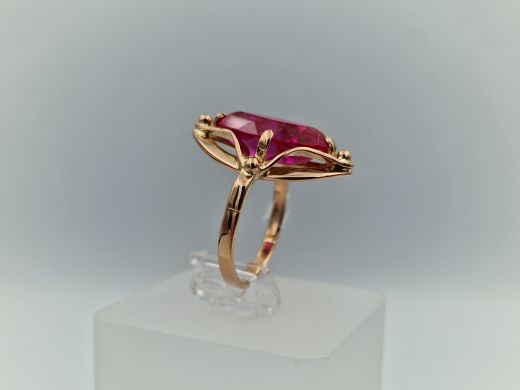 Zelta gredzens ar koraļļi, 4.27 g, izm. 16.5