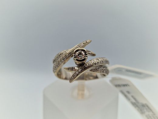 Zelta gredzens ar briljantu, 7.1 g, izm. 18