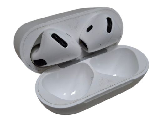 Apple AirPods 4