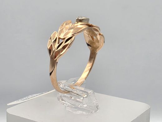 Gold ring