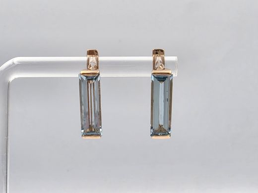 Gold earrings with topaz, 5.52 g
