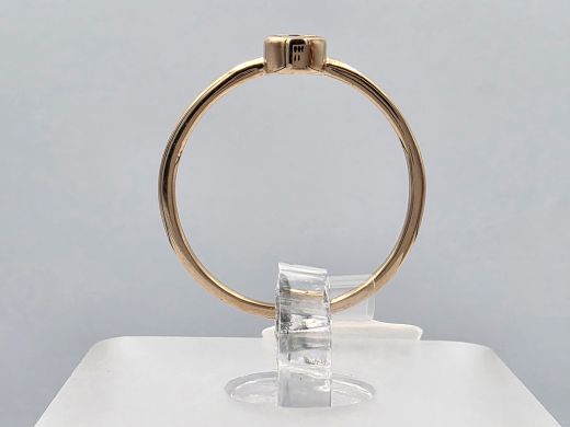 Gold ring with zircon, 0.85 g, size 15.5