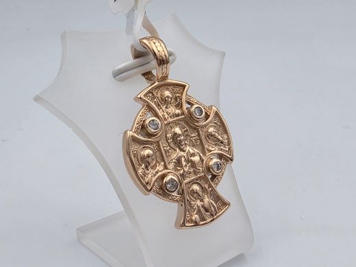 Gold cross with diamond, 9.23 g