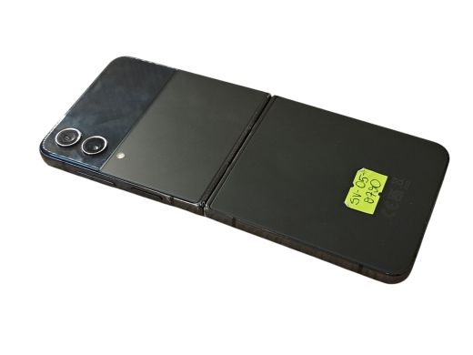 Samsung Galaxy Z Flip 4 128 gb