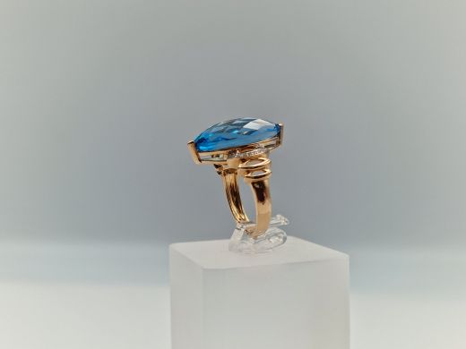 Zelta gredzens ar topāzu, 5.55 g, izm. 16