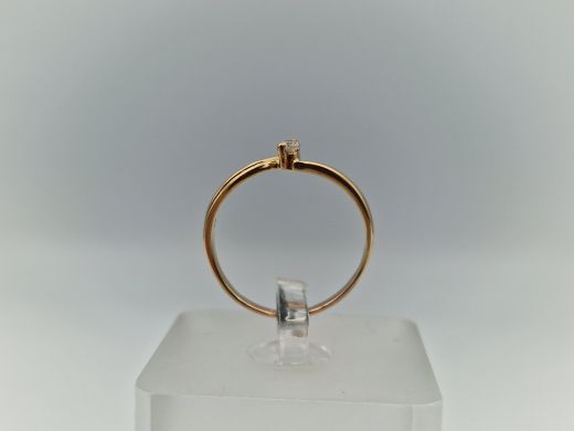 Золотое кольцо с бриллиантом, 1.4 г, разм. 17