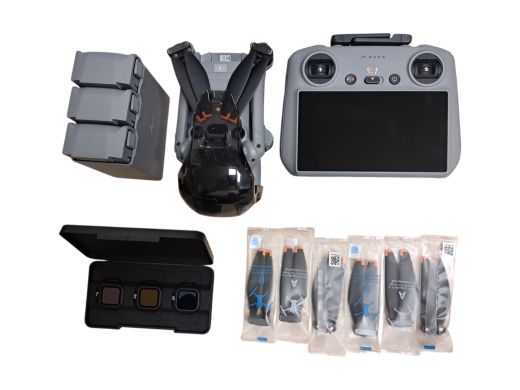 DJI DJI Mini 5 Pro Fly More Combo (DJI RC 2) 