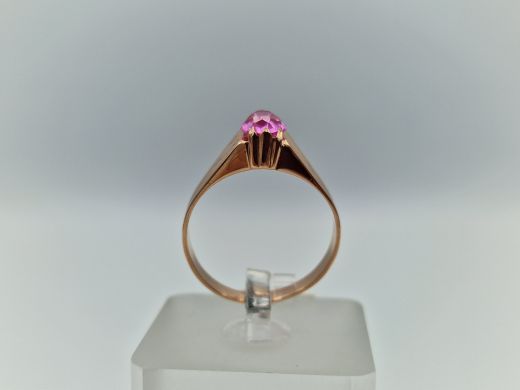 Zelta gredzens ar koraļļi, 3.88 g, izm. 20