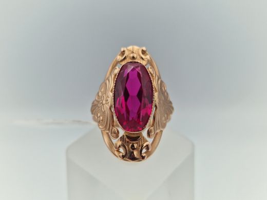 Zelta gredzens ar koraļļi, 5.5 g, izm. 16