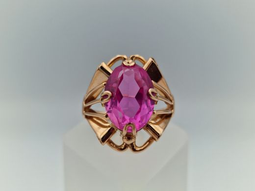 Золотое кольцо с кораллом, 6.63 г, разм. 17.5