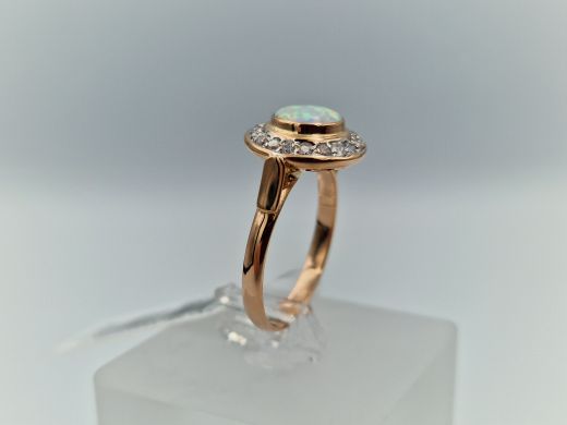 Золотое кольцо с цирконом, 2.69 г, разм. 17.5