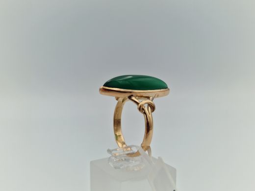 Zelta gredzens ar halcedonu, 4.03 g, izm. 18