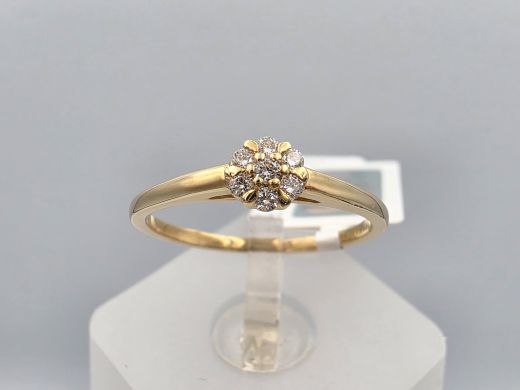 Gold ring with diamond, 1.80 g, size 17