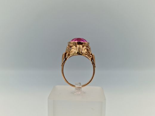 Zelta gredzens ar koraļļi, 6.61 g, izm. 17.5