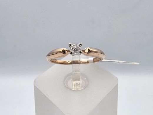 Zelta gredzens ar briljantiem, 1.79 g, izm. 17