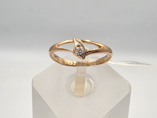 Золотое кольцо с цирконом, 0.94 г, разм. 16