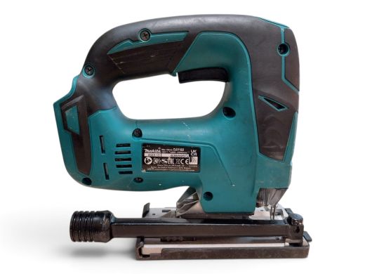 Makita Djv182