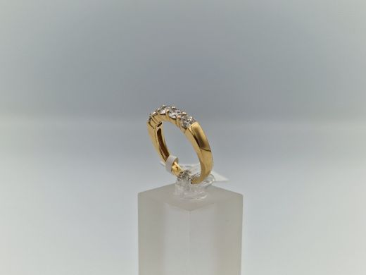 Золотое кольцо, 3.82 г, разм. 17.5