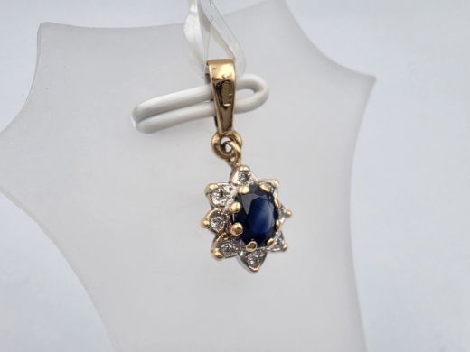 Gold pendant with diamond and sapphire, 0.95 g