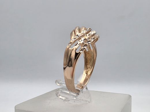 Золотое кольцо, 3.04 г, разм. 18