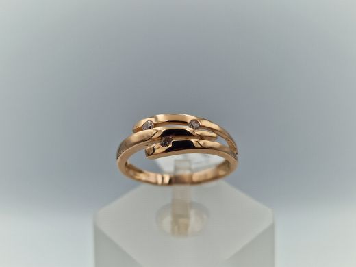 Gold ring with zircon, 2.29 g, size 17