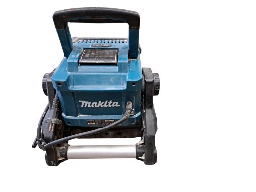 Makita DML811 