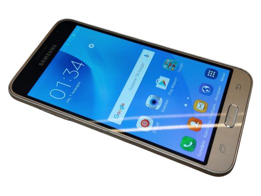 Samsung J6