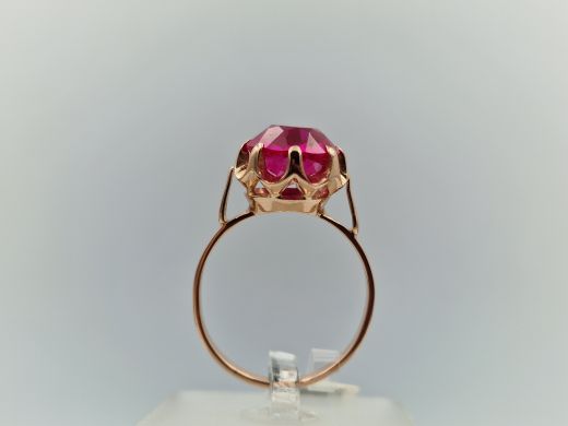 Zelta gredzens ar koraļļi, 5.03 g, izm. 19.5